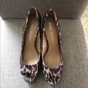 Leopard Ladies Heal Sz 8 1/2 NWT